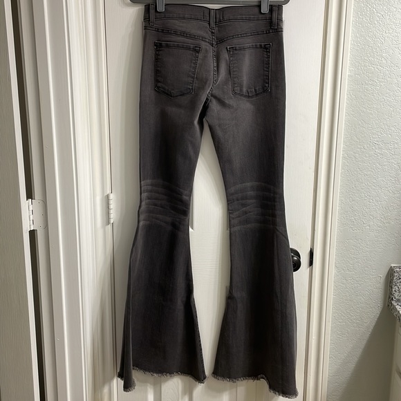 Gray flare jeans - Picture 2 of 7